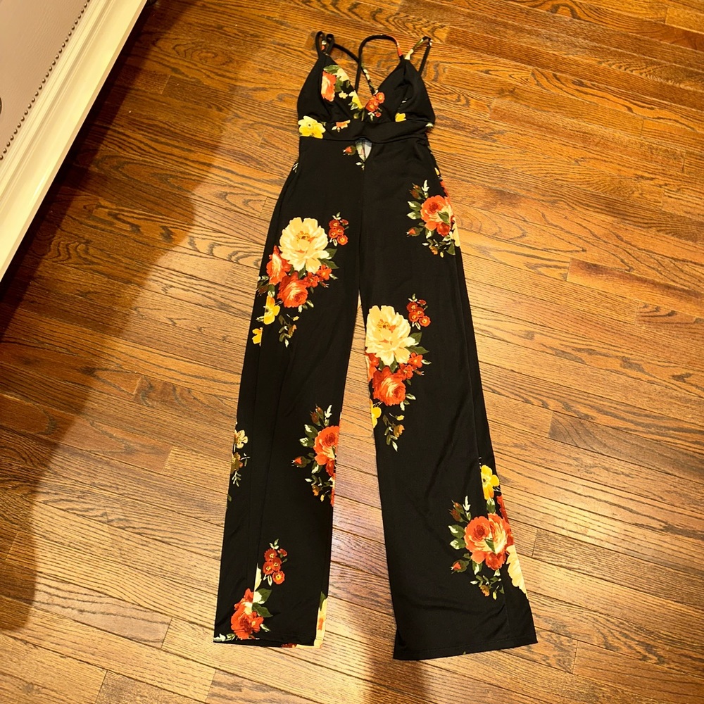 Floral print black jumpsuit size small - Picture 3 of 16
